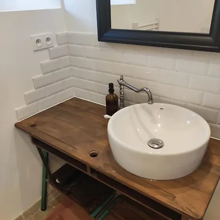 בית נופש Pretty Renovated Townhouse With Relaxing Terrace And Petanque Court Laprade (Poitou-Charentes)