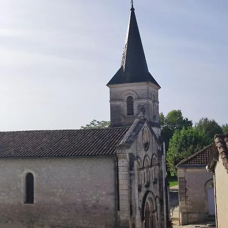 בית נופש Pretty Renovated Townhouse With Relaxing Terrace And Petanque Court Laprade (Poitou-Charentes)