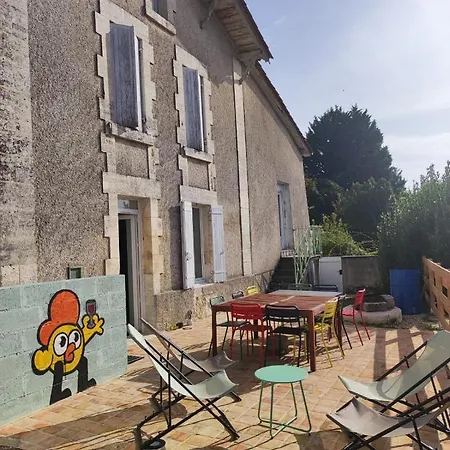 Pretty Renovated Townhouse With Relaxing Terrace And Petanque Court Laprade (Poitou-Charentes)